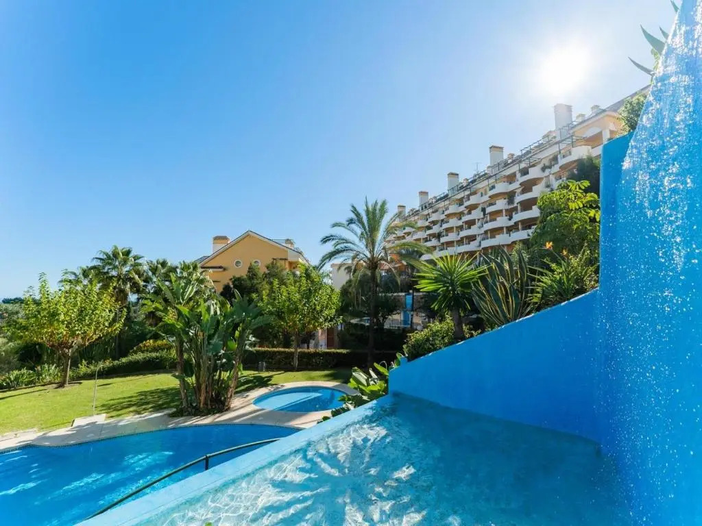 Señorio de aloha 3 bedroom duplex within walking distance to Puerto Banus