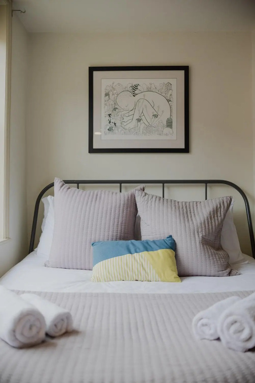Studio 2 - Central Location Sleeps 2