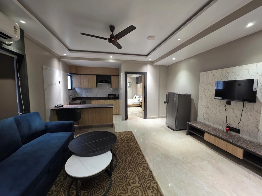 The Bay Suites - NIS