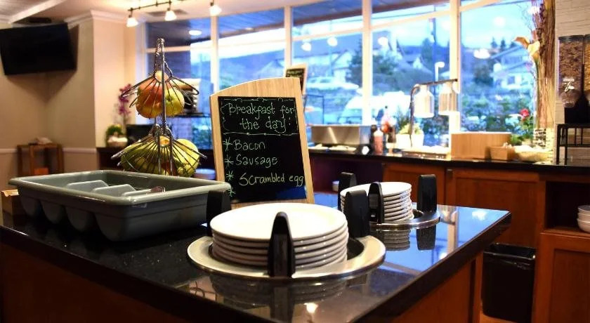 Gibsons Garden Hotel