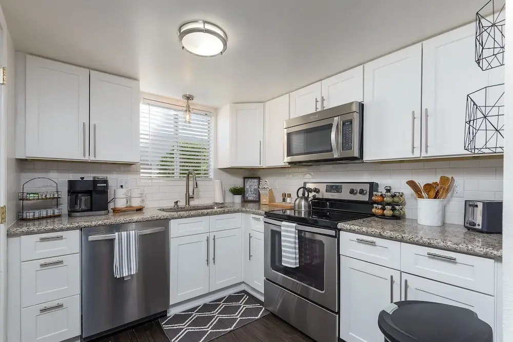 Villa Sunshine 2 Bedroom Condo by RedAwning