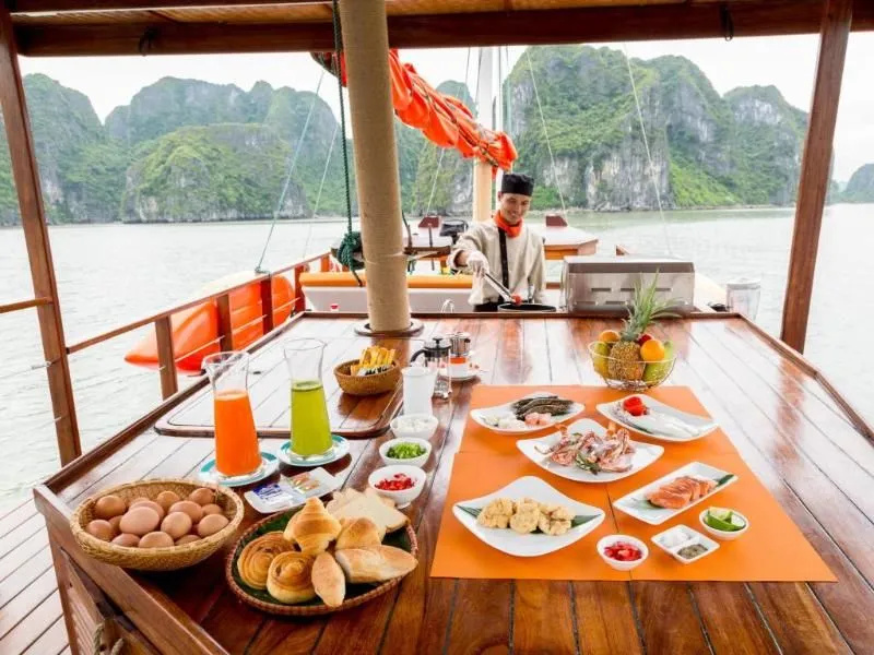 LAzalee Cruise