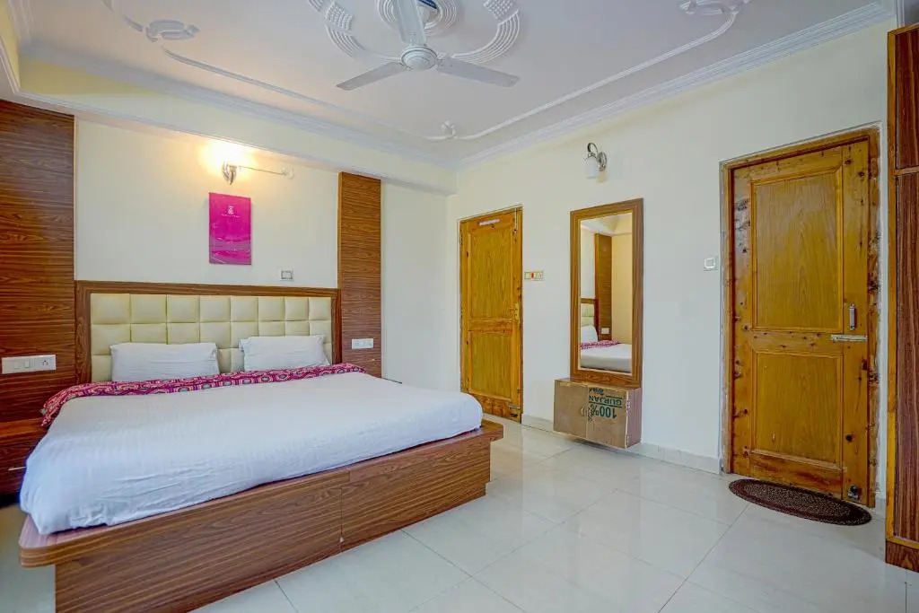 Shimla Woods 2BHK by Dumnu Homes