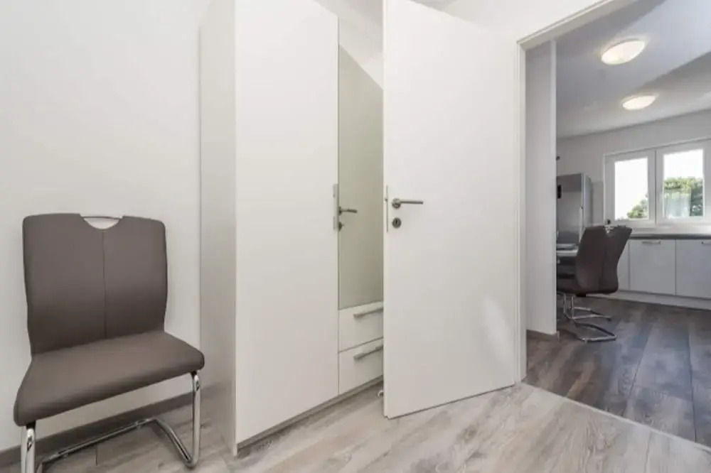 Apartment Right on the Janice Beach in Pakostane