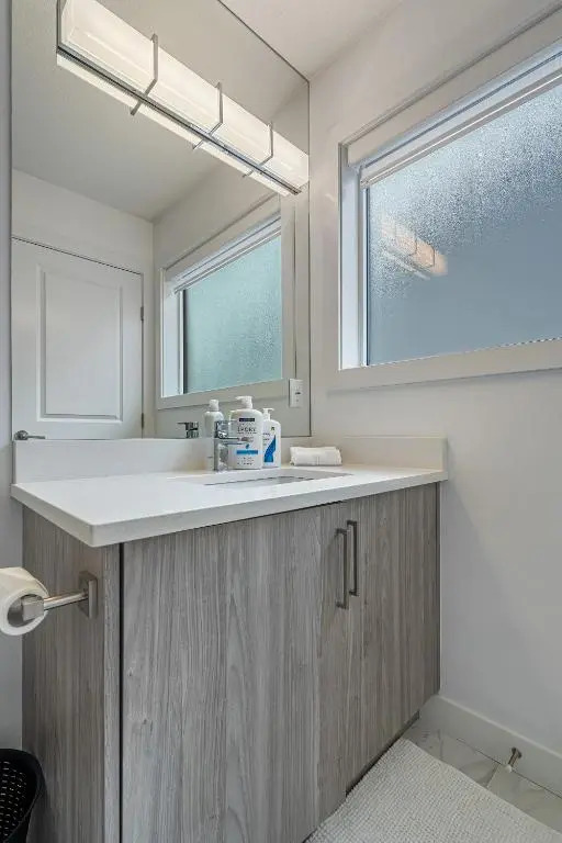 Kensington Calgary House 3BR 20 Min to Downtown
