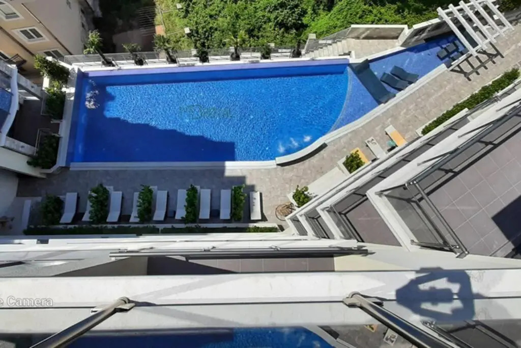 Modern Top Floor Sea View 3BR with Pools, Spa & Fitness