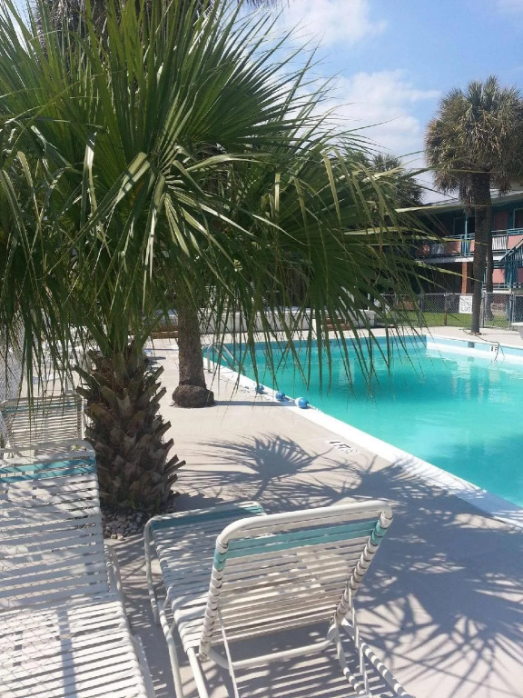Sunfun Sunrise Motel