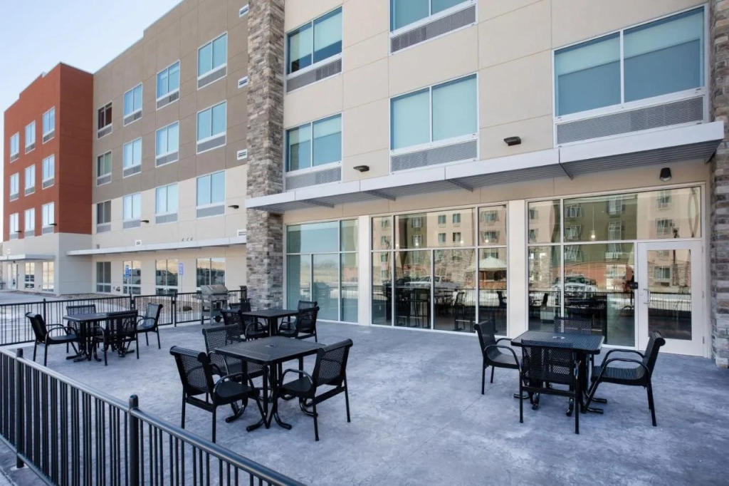 Holiday Inn Express & Suites - Denver NE - Brighton by IHG