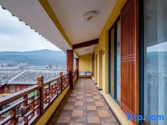 Yulong Snow Hall Inn (Baisha Ancient Town Store)
