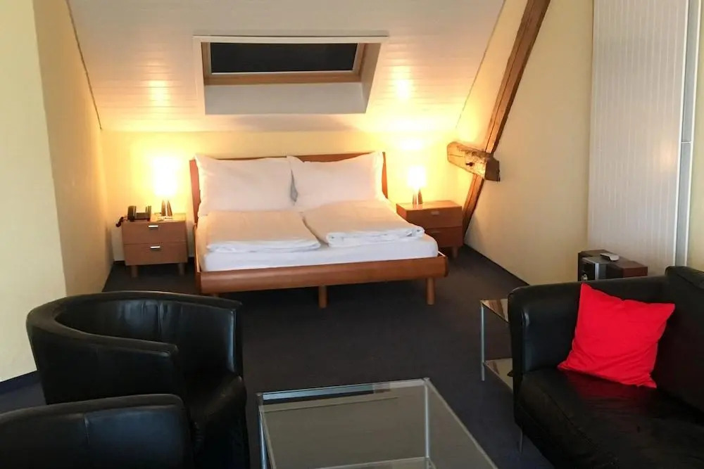 Hotel Bären Suhr