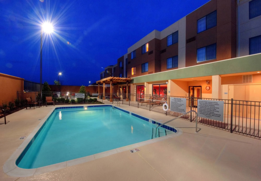 Courtyard by Marriott Johnson City