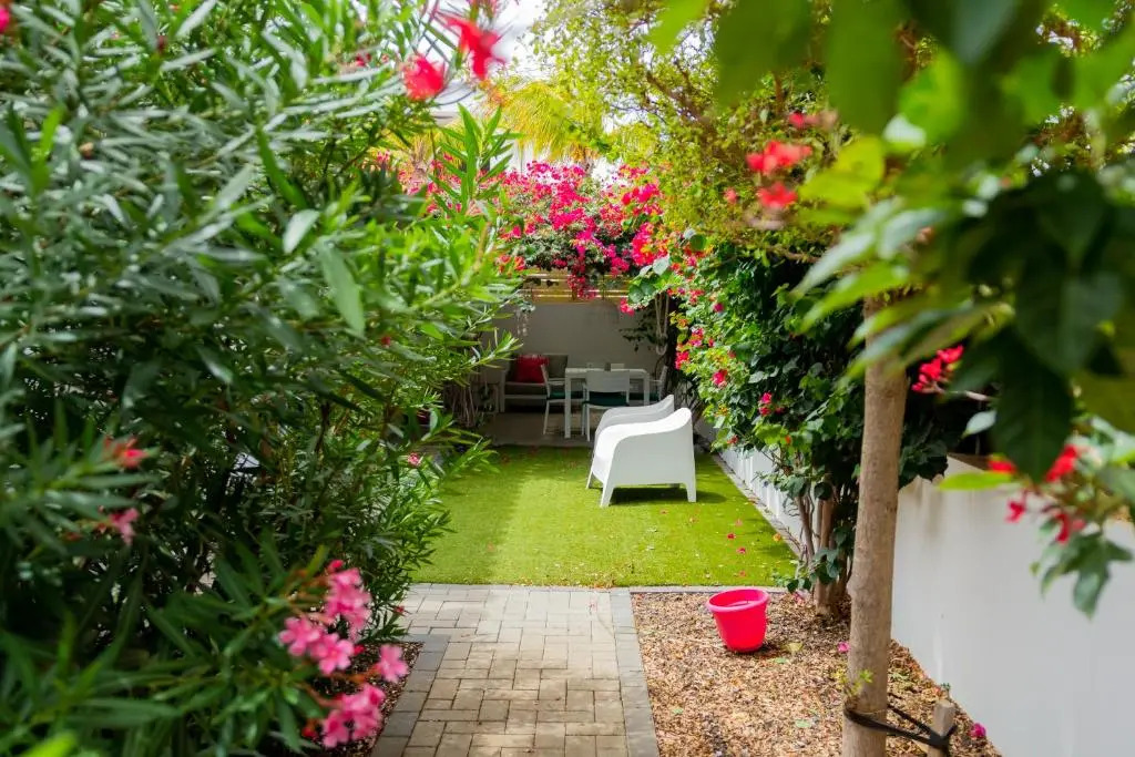 Villa Mistral Curacao - Luxurious 5 bedrooms, 5 min drive from the beach