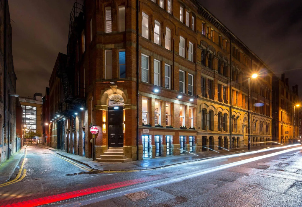 Eleskas Apart Hotel