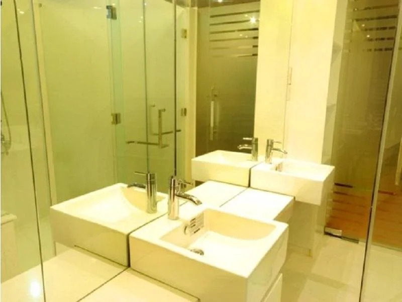 Lucky Residence Suites