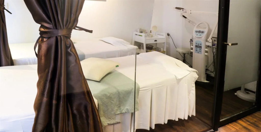Penthouse Hostel & Spa