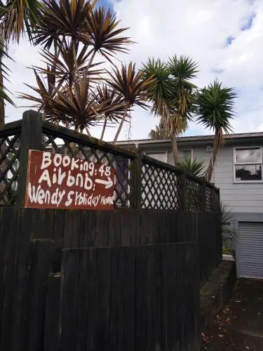 Wendys Holiday Home