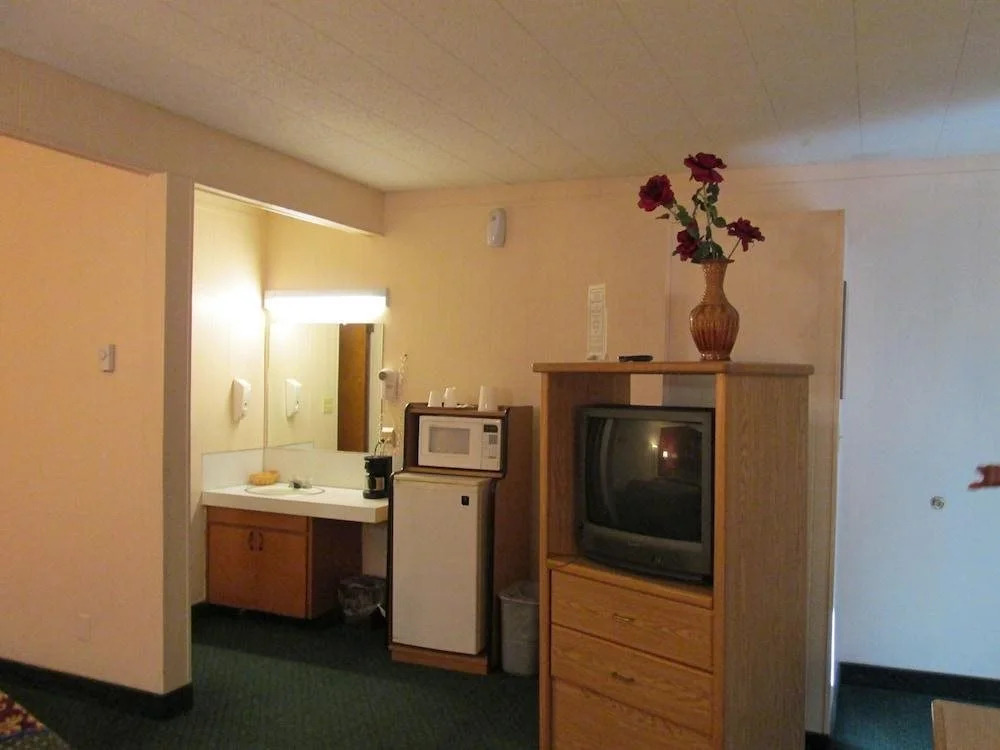 Town Chalet Motel