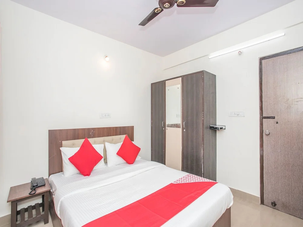 OYO 14519 Sunrise Residency
