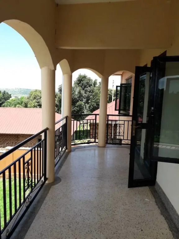 Eagles Residential