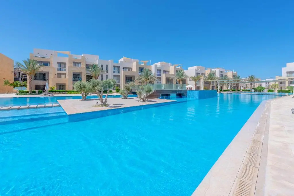 Elegant 2-Bedroom Apartment in Mangroovy, Pool & Beach