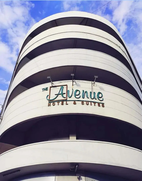The Avenue Hotel & Suites
