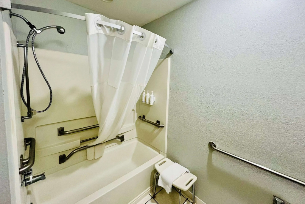 Microtel Inn by Wyndham Georgetown