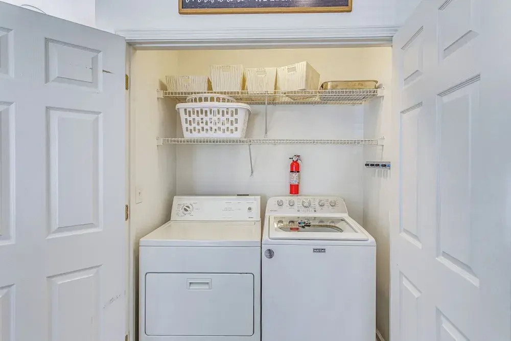 Private Yard, Patio and Grill Surfside Beach Home!