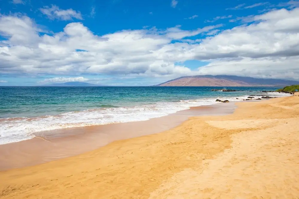 Kamaole Sands Condos Close to Beach with Parking