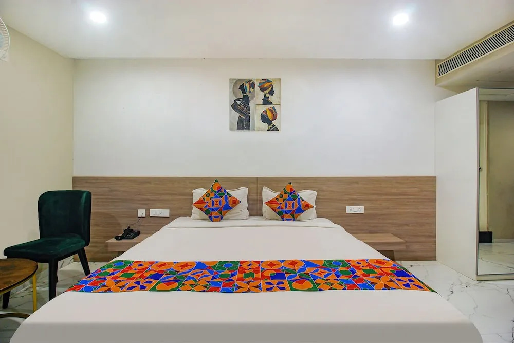 Super Hotel O THE FERN SUITES