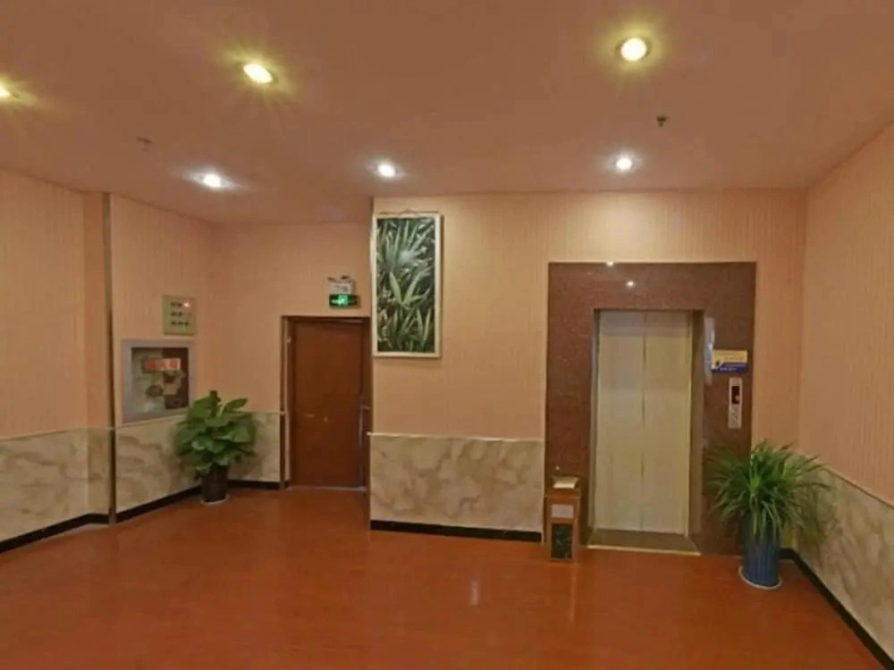 Starway Hotel Yangzhou Wanda Plaza