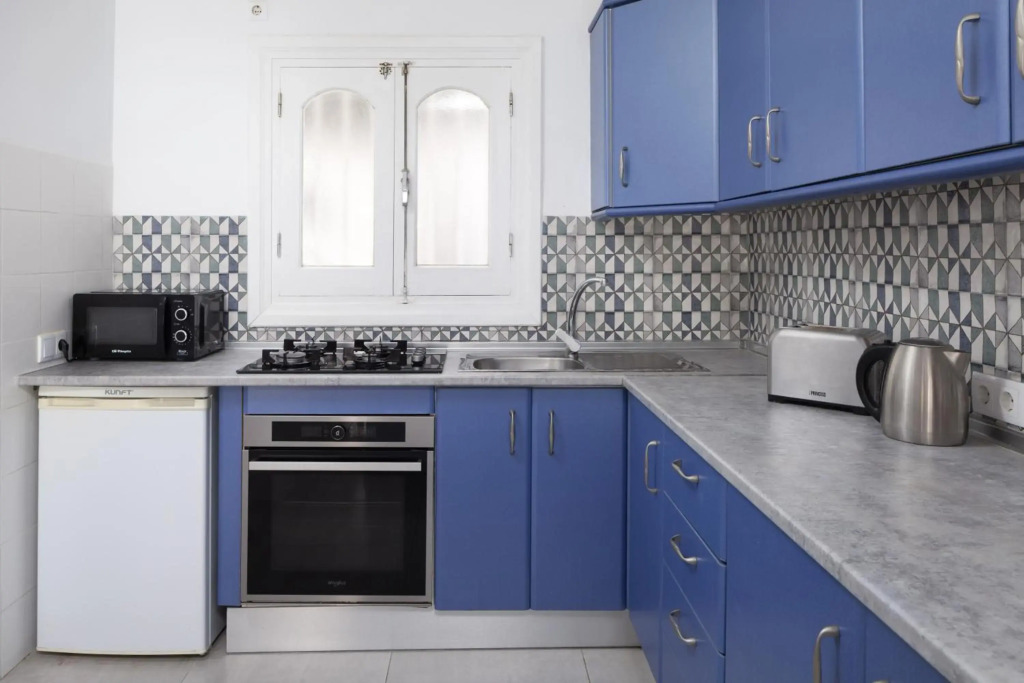 Bright spacious 1 bed apartment