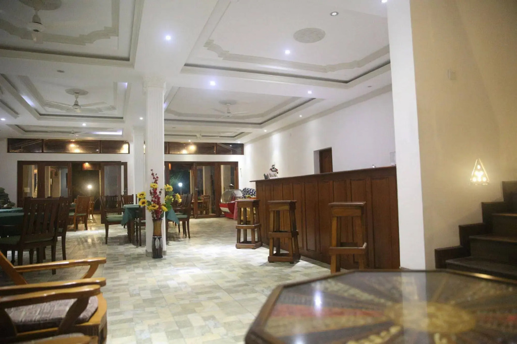 Oasey Beach Hotel