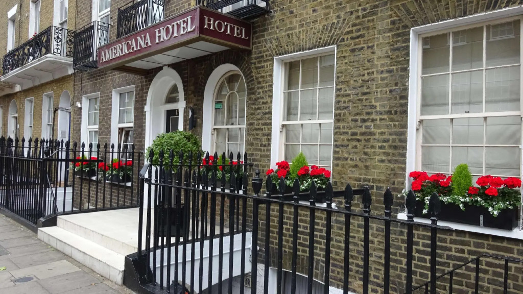Americana Hotel