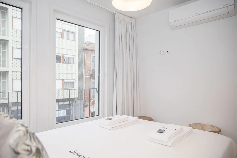 Liiiving - Modern & Glam Apartment M