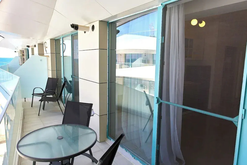 Cnc Zev Apartment