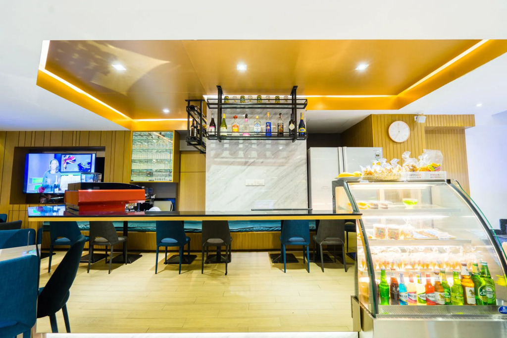 Samran Place Hotel