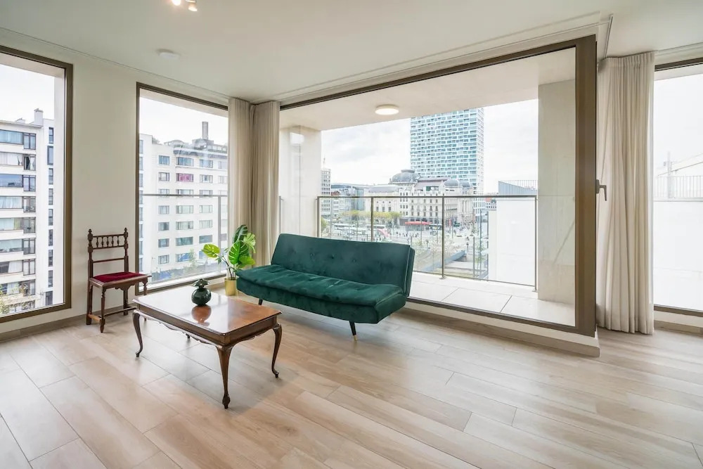 Spacious Apartment for 8 Guests