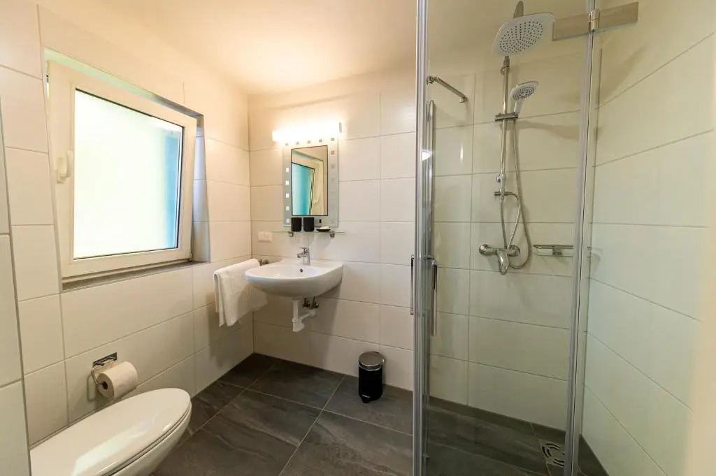Zeltweg-Rooms