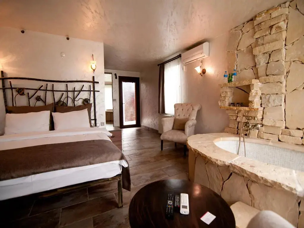 Gizemli Nehir Bungalov Otel
