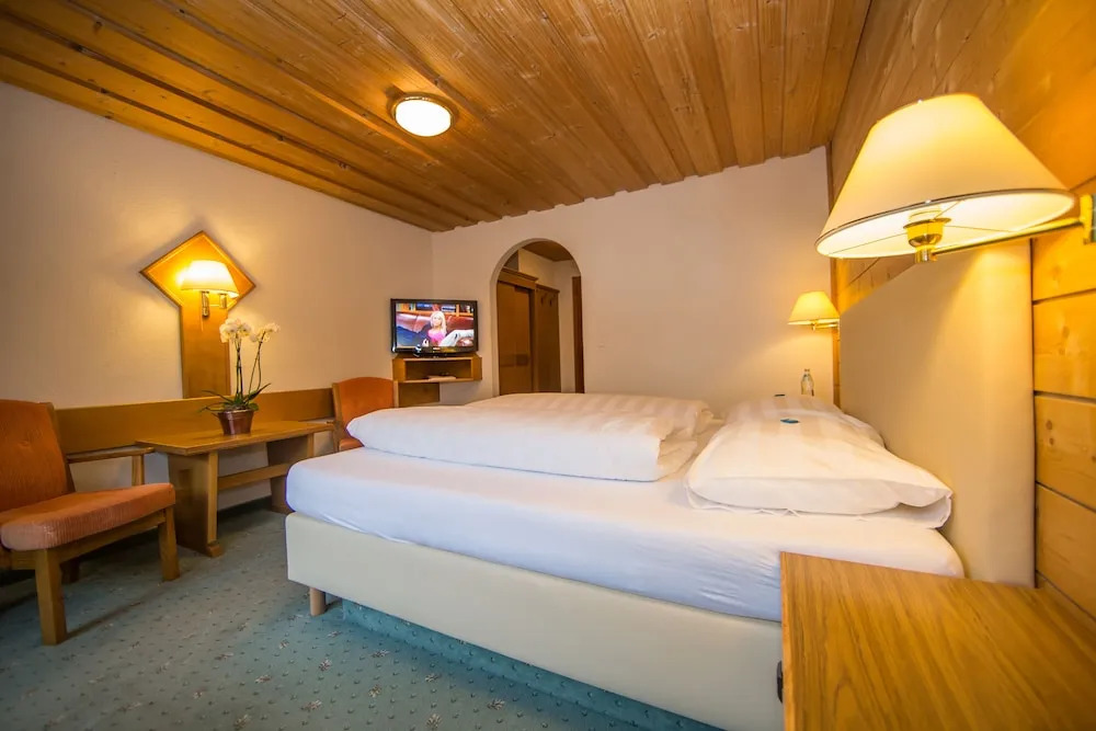 Hotel Cresta
