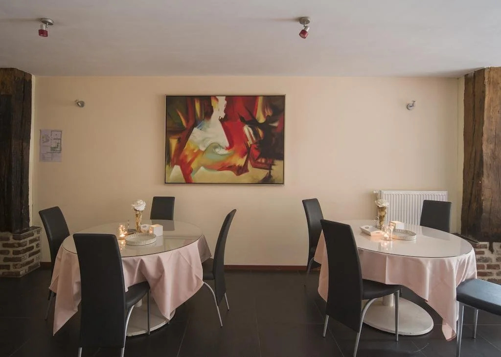 Apartments Cour dAix