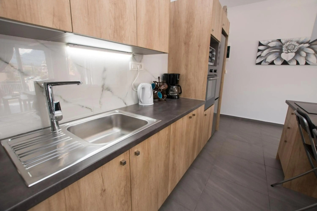 Modern Spacious Apartment
