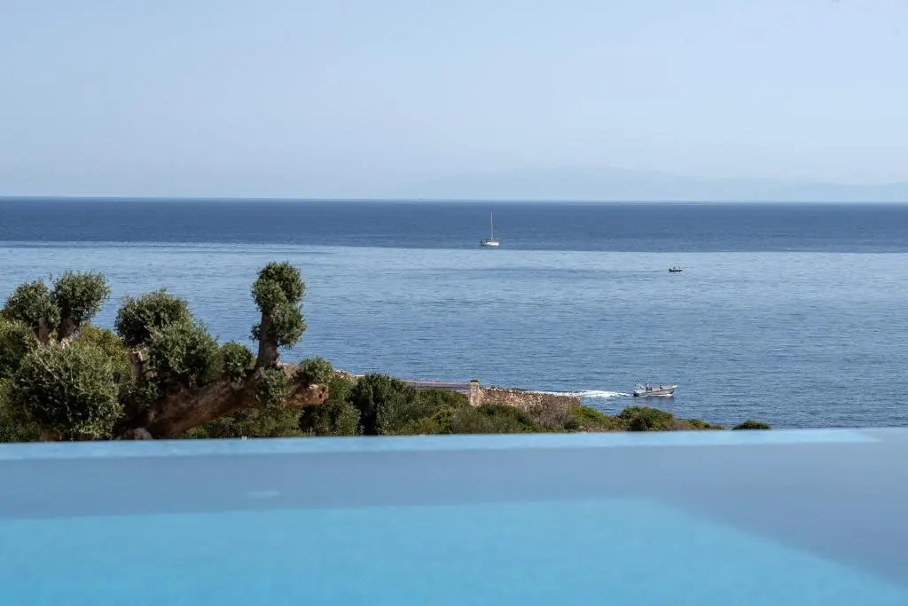 Aliv stone suites & spa