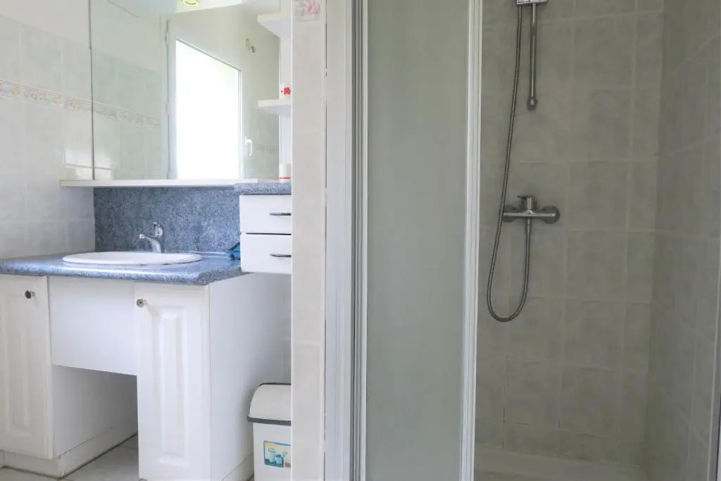 Maison avec jardin à 400m de la plage à Landrellec en PLEUMEUR-BODOU Ref 250