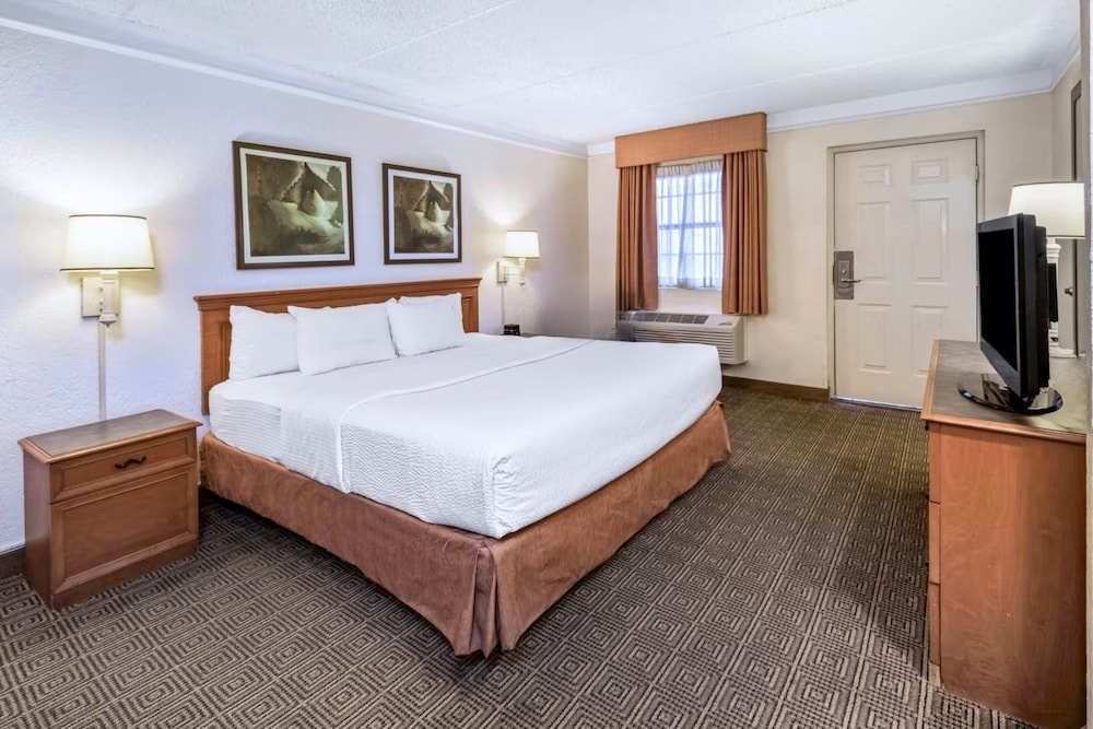 Garden inn and suites san antonio l 35
