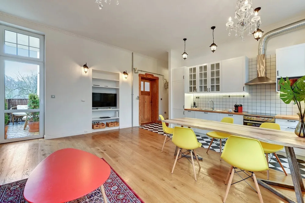 Lion Apartments - Family Stay