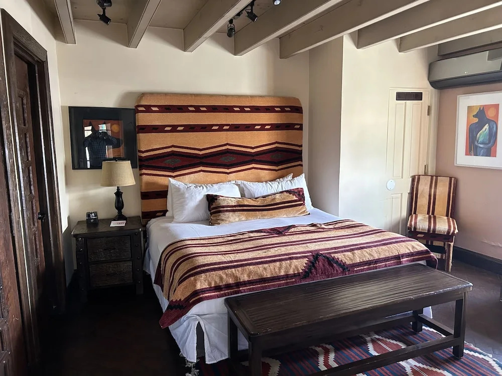 Inn at Vanessie