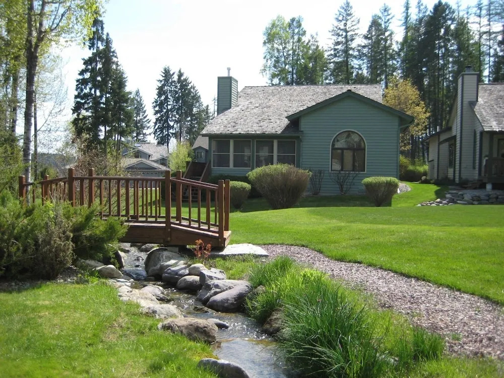 Mh138 Mountain Harbor Holiday Roost