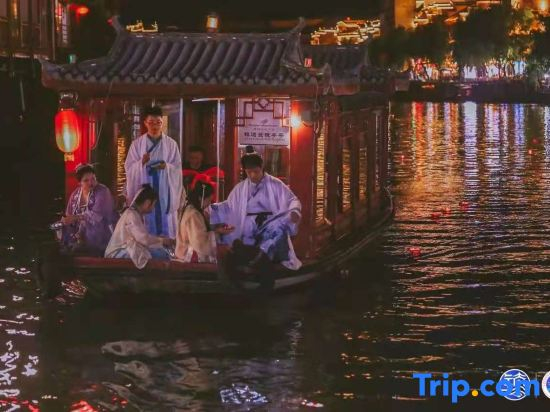 Ruihua Hotel (Zhenjiangge Branch, Zhenyuan Ancient Town)