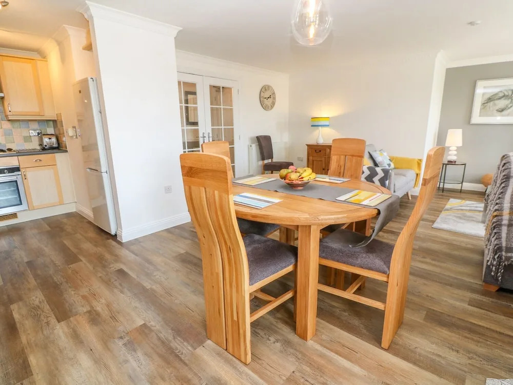 14 Melvill Court